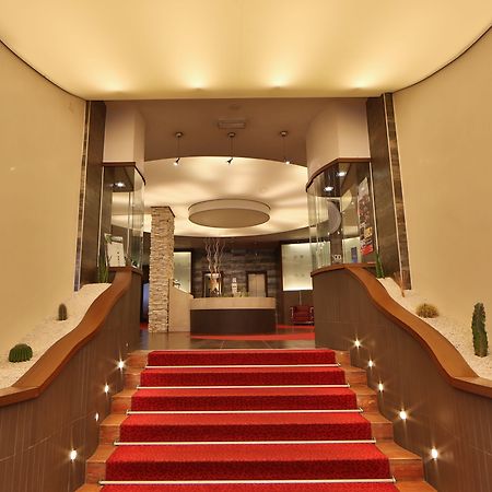 Best Western Gorizia Palace Bagian luar foto