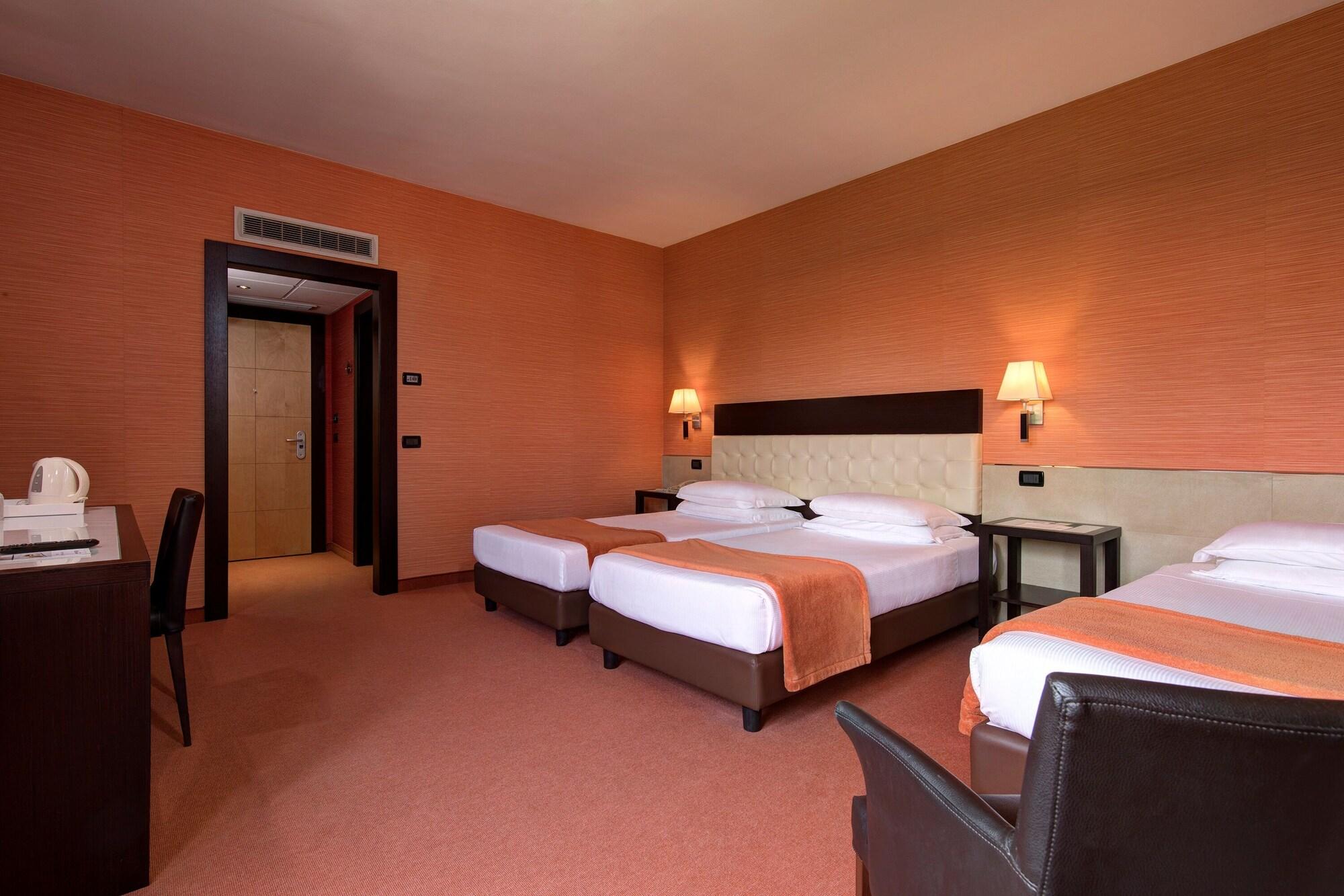 Best Western Gorizia Palace Bagian luar foto