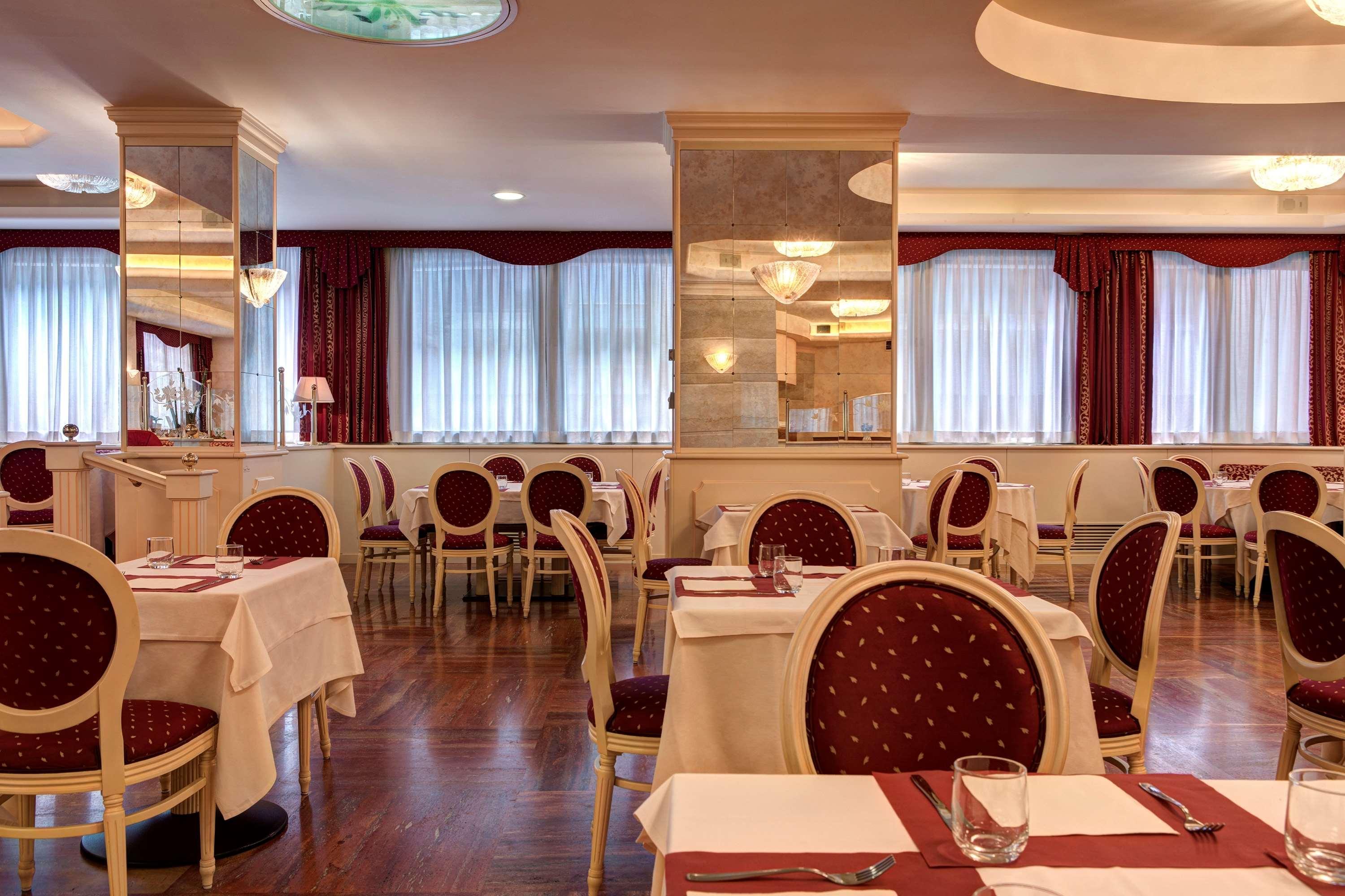 Best Western Gorizia Palace Bagian luar foto