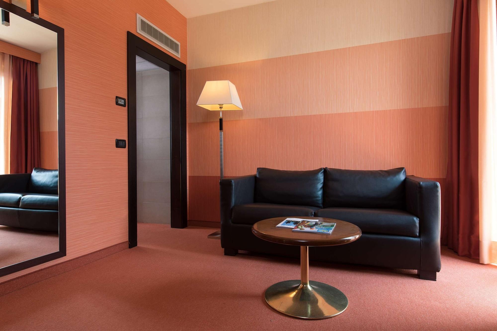 Best Western Gorizia Palace Bagian luar foto