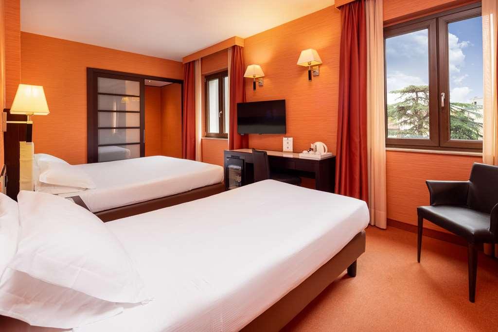 Best Western Gorizia Palace Ruang foto