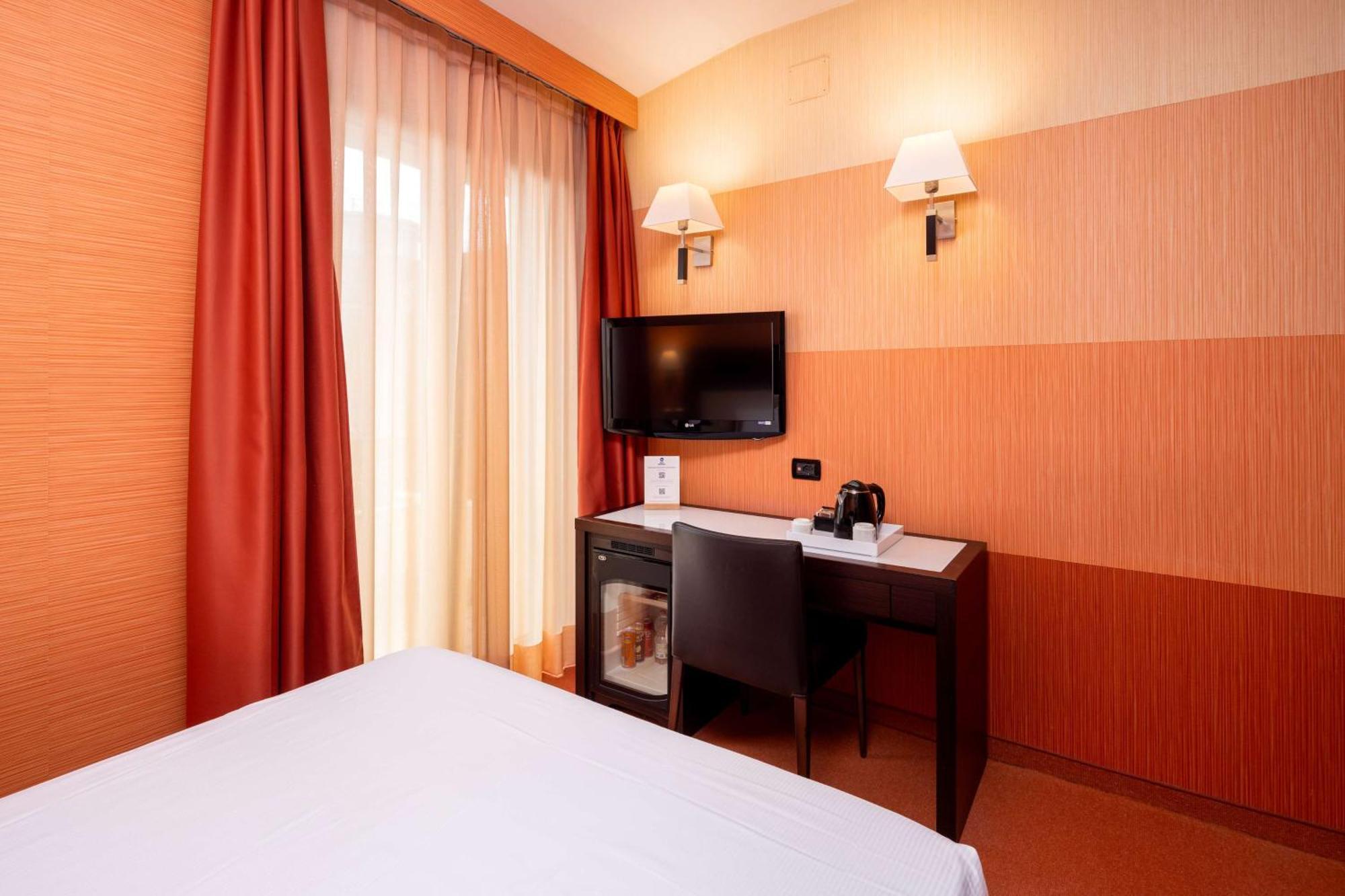 Best Western Gorizia Palace Bagian luar foto