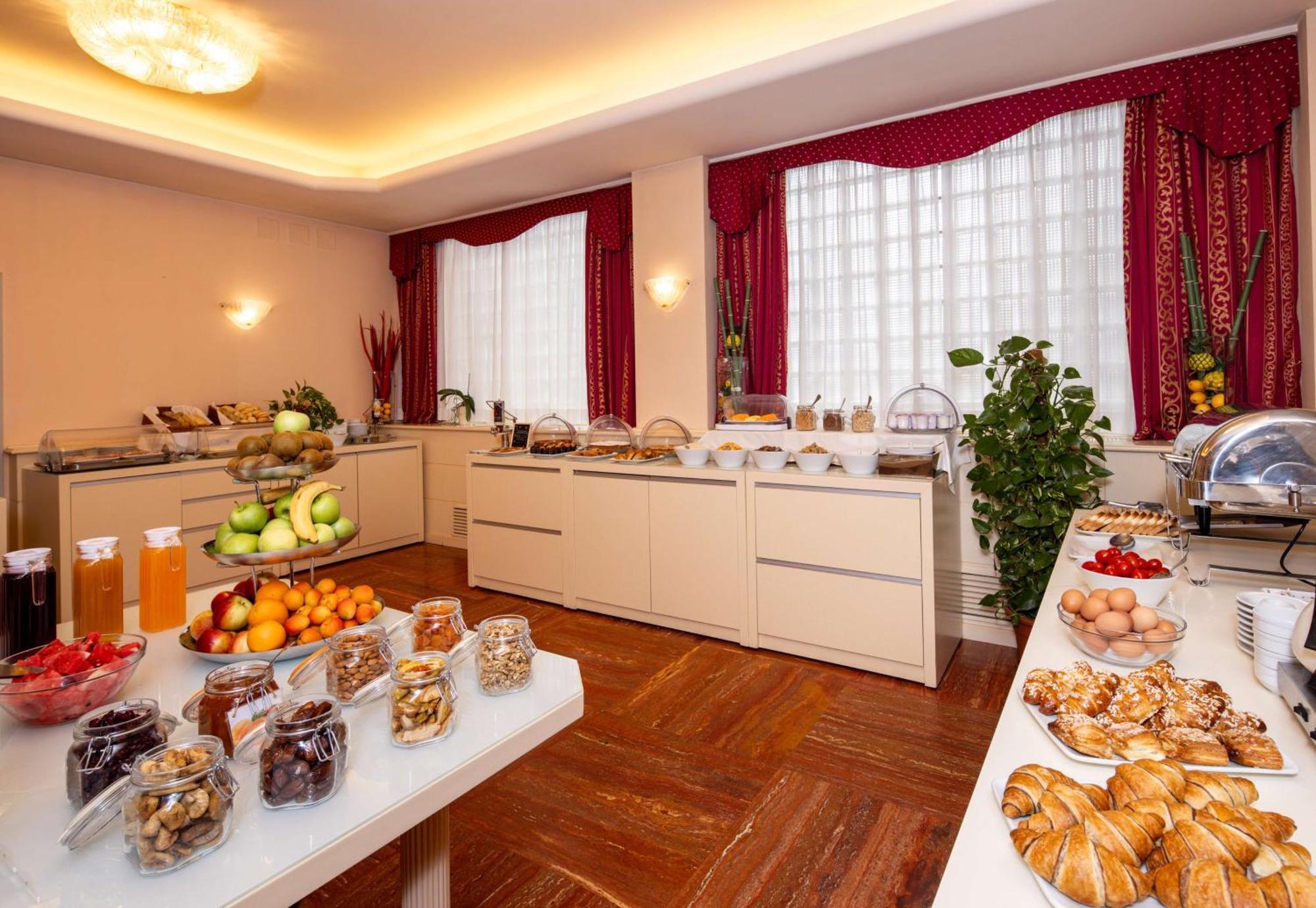 Best Western Gorizia Palace Bagian luar foto